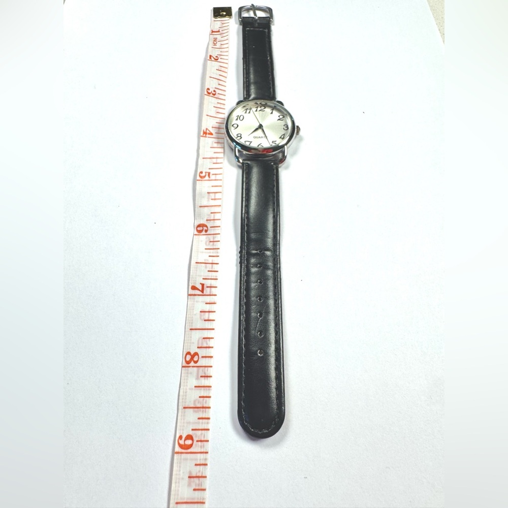 Classic Vintage Black Leather Quartz Watch – Adjustable Band - Picture 12 of 12